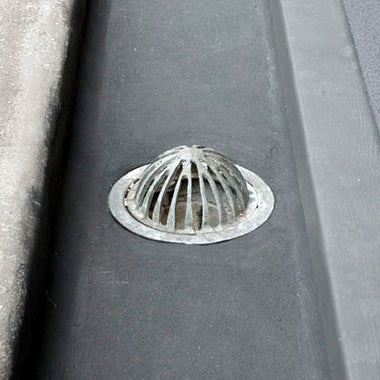 Rood drain installed