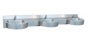 CURVALINEAR™ TRIPLE BASIN & TRAP COVERS